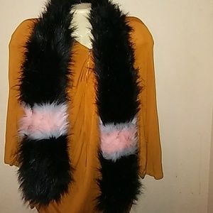 BNWT Beautiful Mossimo Supply co.vegan fur scarfs